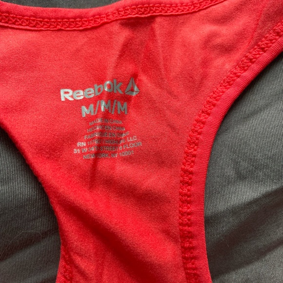 Reebok Tank - Picture 2 of 3